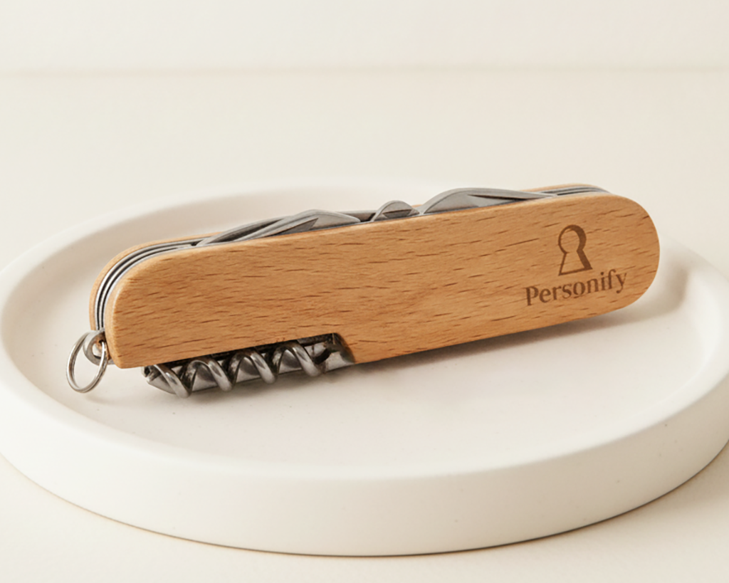 10-in-1-Multitool_For-Corporate_05_Image_Lifestyle_a3f3886a-d4e5-419d-b6db-7ded879d9e53.png