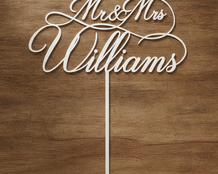 Cake-Topper-Mr_Mrs_White_02_Image_Front-View.png