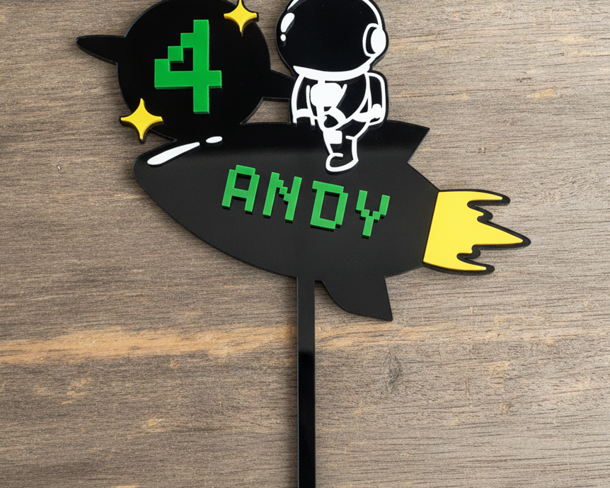 Cake-Topper-Space_02_Image_Front-View.png