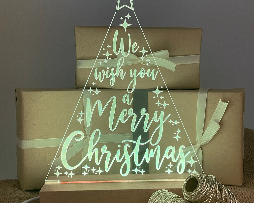 Christmas-LED-Lamp-Tree_01_Image_Lifestyle.png