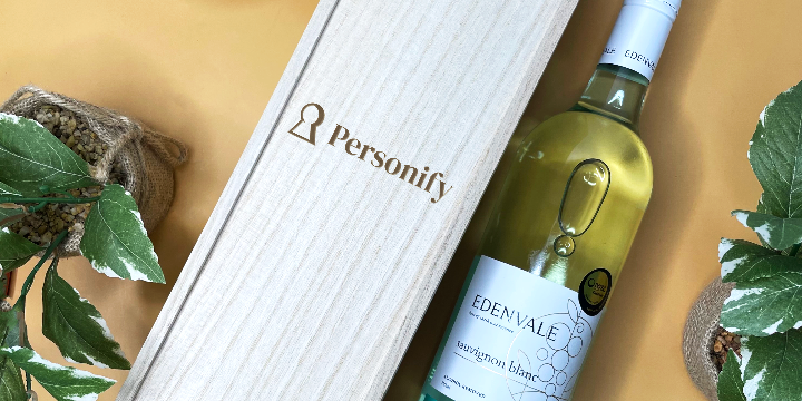 Coporate Wine Box top view with Edenvale wine