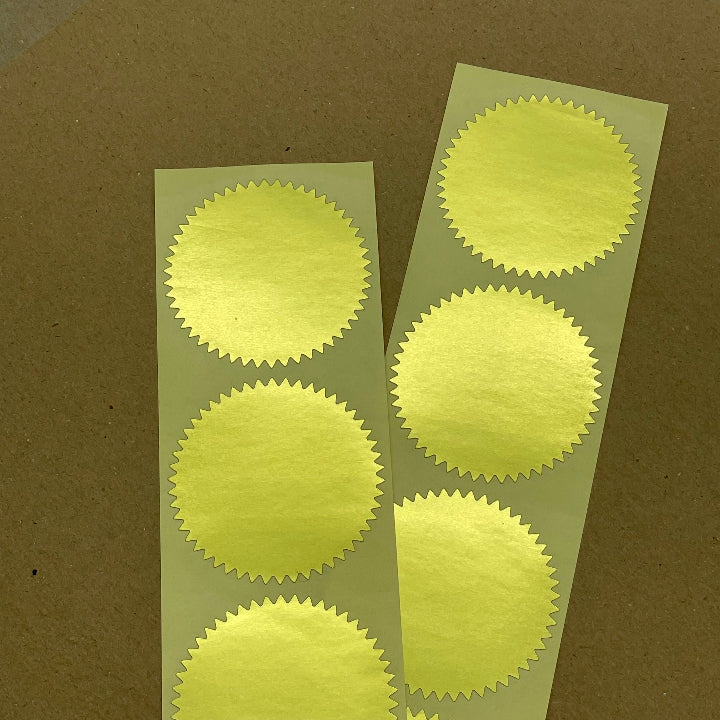 Gold foil sticker with corrugated edges