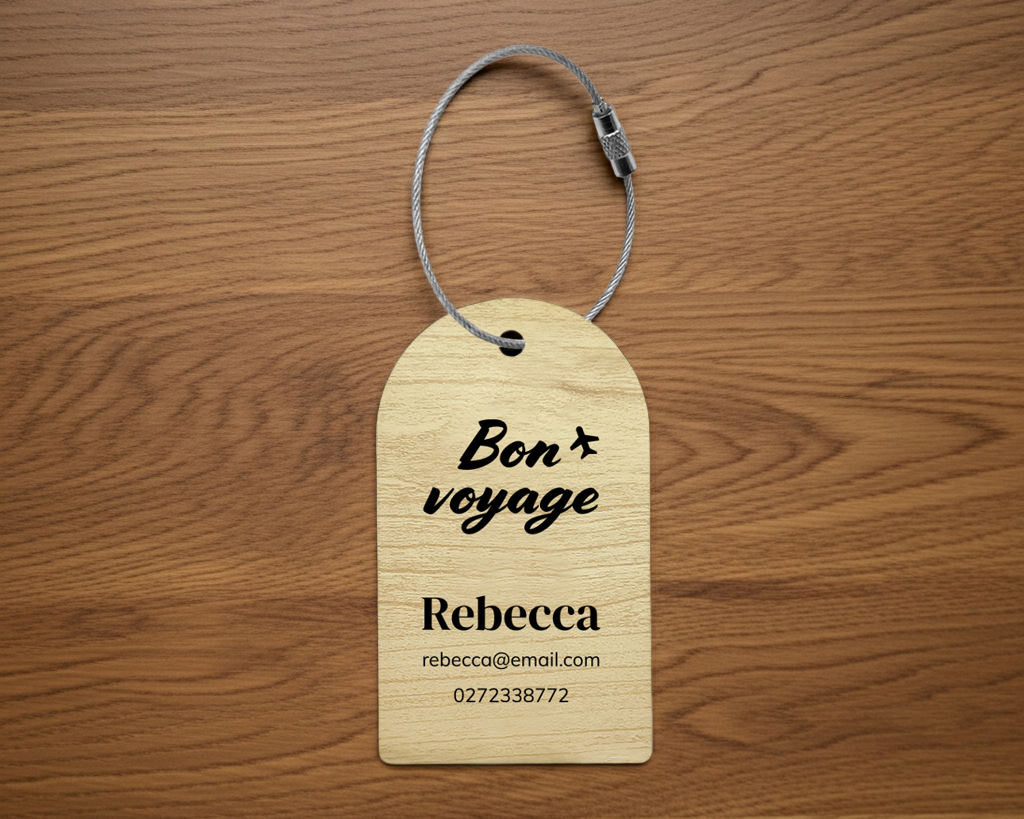 Luggage-Tag-For-Gifting_Rounded-Top_Maple-Finish_02_Image_Lifestyle.png