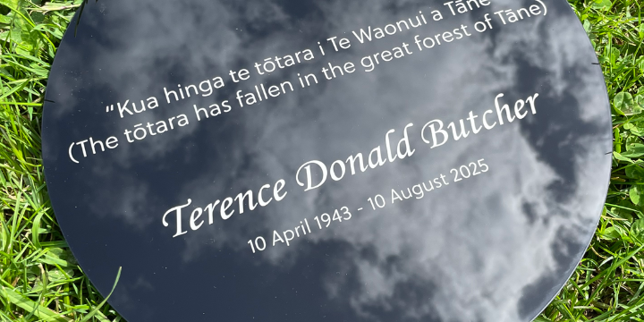 Memorial Graveyard Stake black acrylic