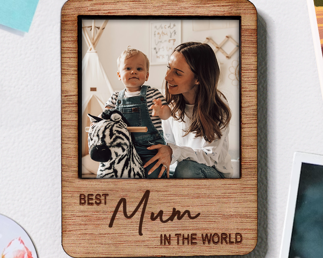 Photo-Fridge-Magnet-For-Mum_01_Image_Lifestyle_8b3d6187-7939-49f1-a486-f0624aa4daa0.png