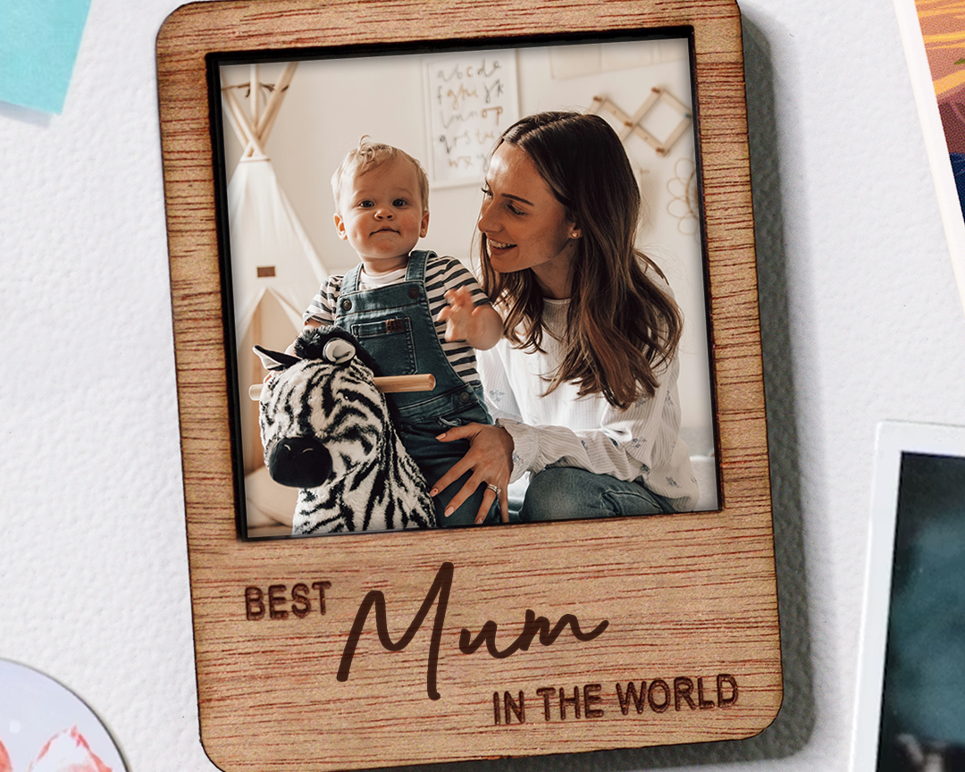 Photo-Fridge-Magnet-For-Mum_01_Image_Lifestyle_8e79189d-902f-4135-a2c3-58dd1e5a0e5e.png