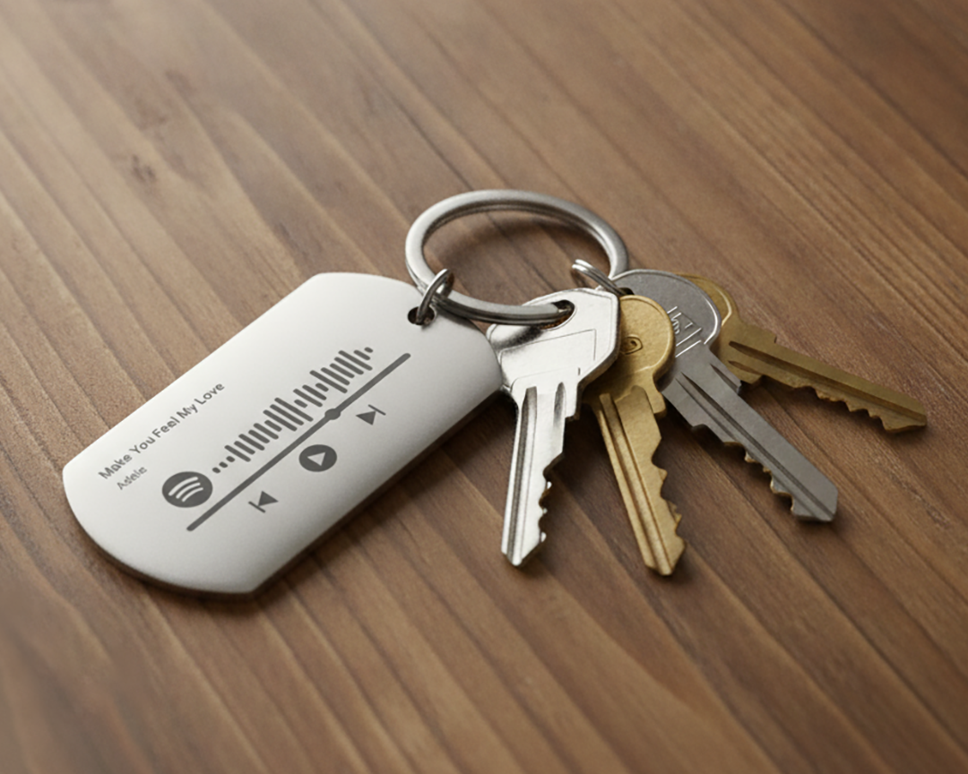 Spotify-Keyring-Metal_Design-2_01_Image_Lifestyle.png