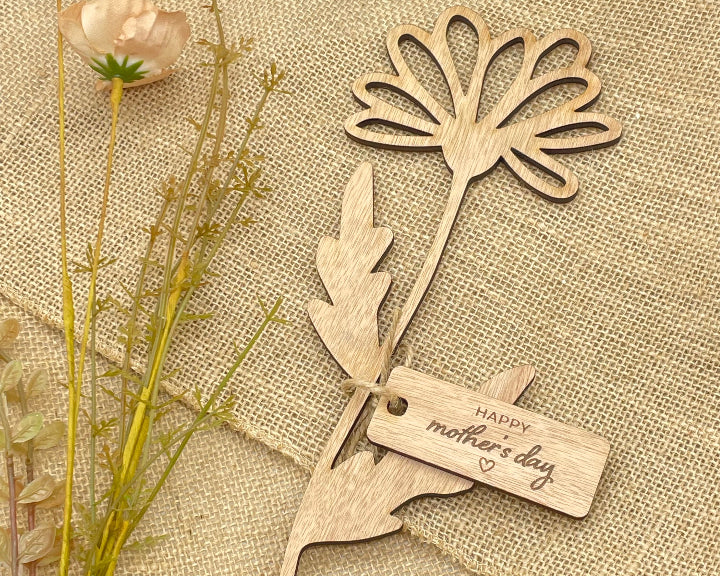 Wooden Flower with Mothers Day Tag design 1