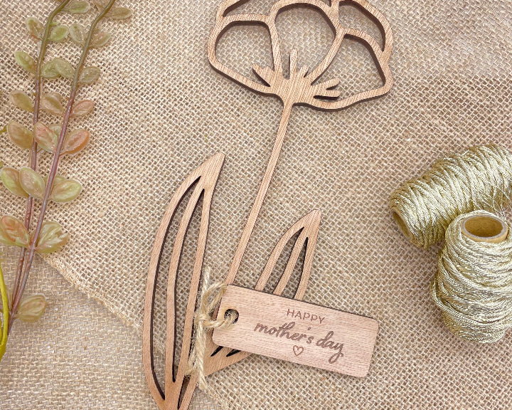Wooden Flower with Mothers Day Tag design 2